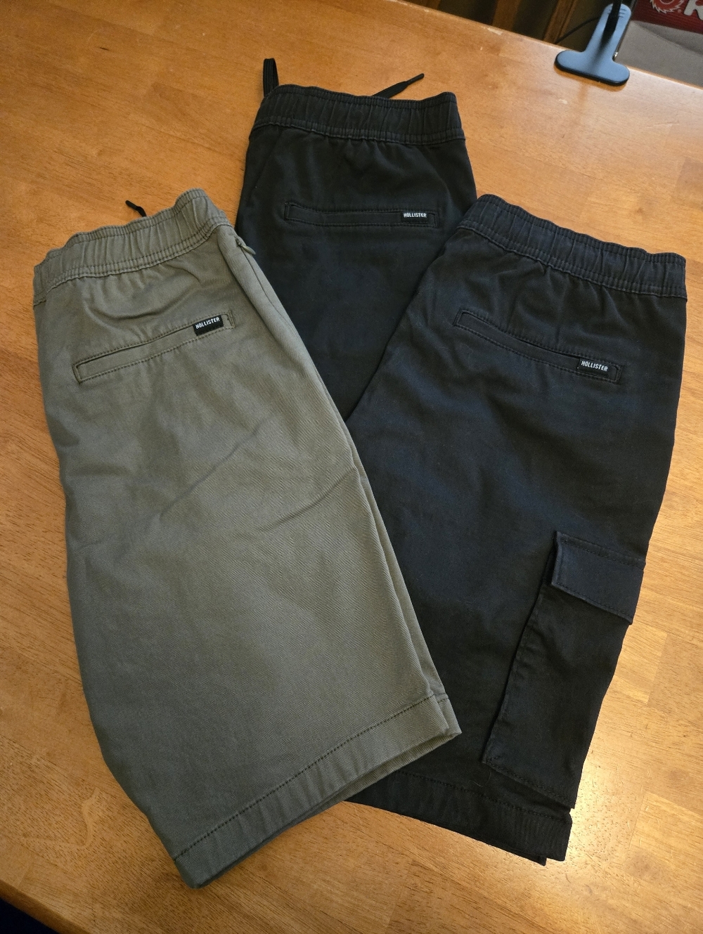 3 Hollister Mens Drawstring Shorts. Washed Black And Olive Green.  Size Small